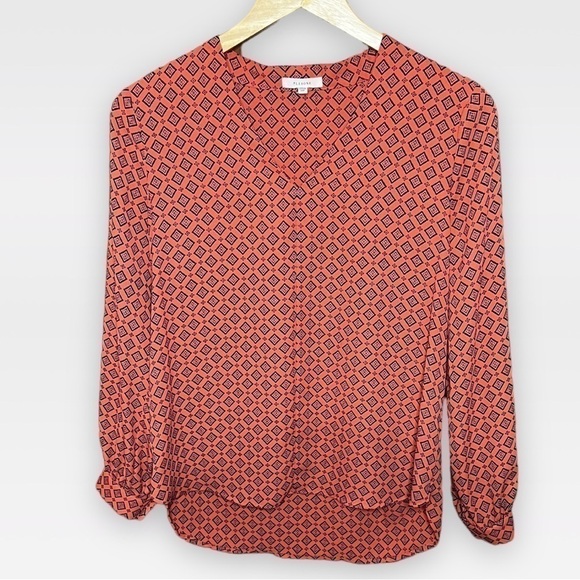 Pleione Coral And Navy Print V-Neck Blouse, Size X-Small Petite - Picture 4 of 7